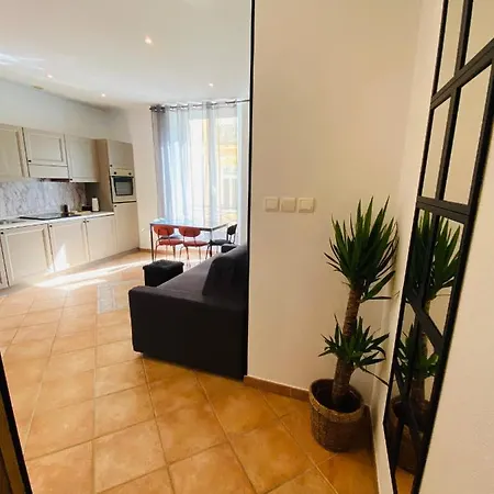 Corso Home- In * Menton