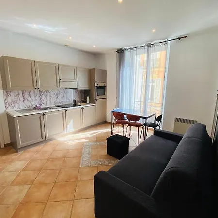 Lejlighed Corso Home- In *